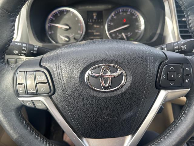 used 2015 Toyota Highlander car, priced at $22,317