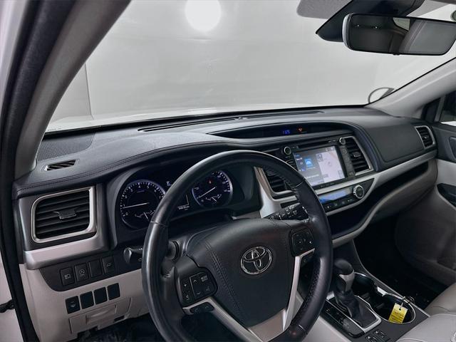 used 2017 Toyota Highlander car, priced at $22,490