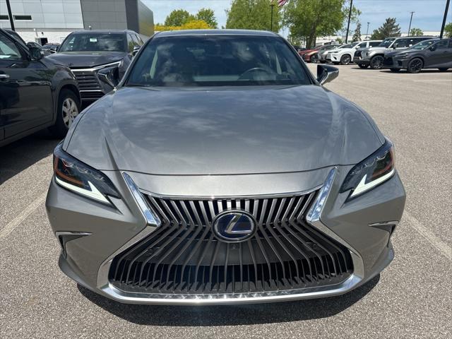 used 2020 Lexus ES 300h car, priced at $41,990