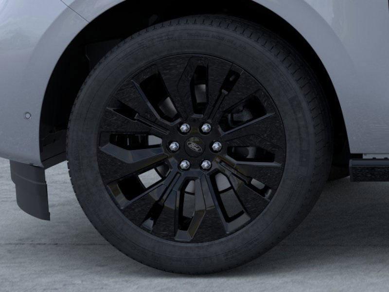 new 2025 Ford Expedition car, priced at $78,336