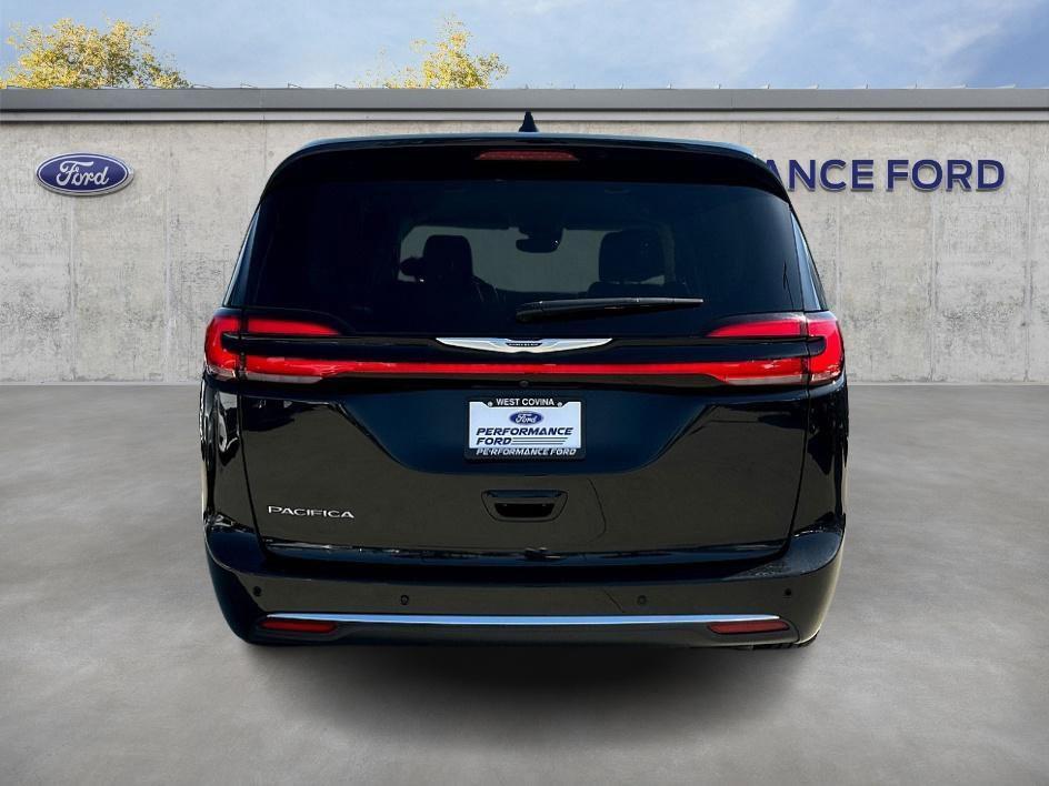 used 2024 Chrysler Pacifica car, priced at $22,200