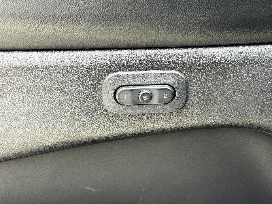 used 2021 Jeep Grand Cherokee car, priced at $32,999