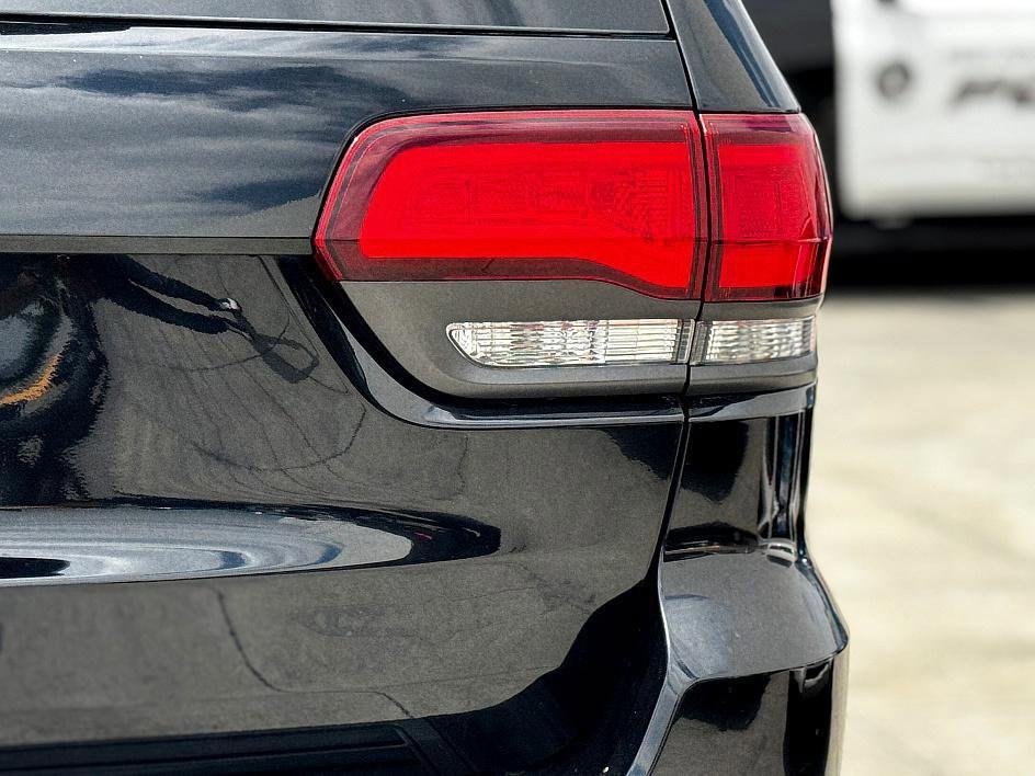 used 2021 Jeep Grand Cherokee car, priced at $32,999