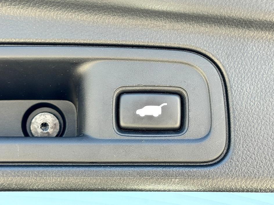 used 2021 Honda Pilot car, priced at $27,500