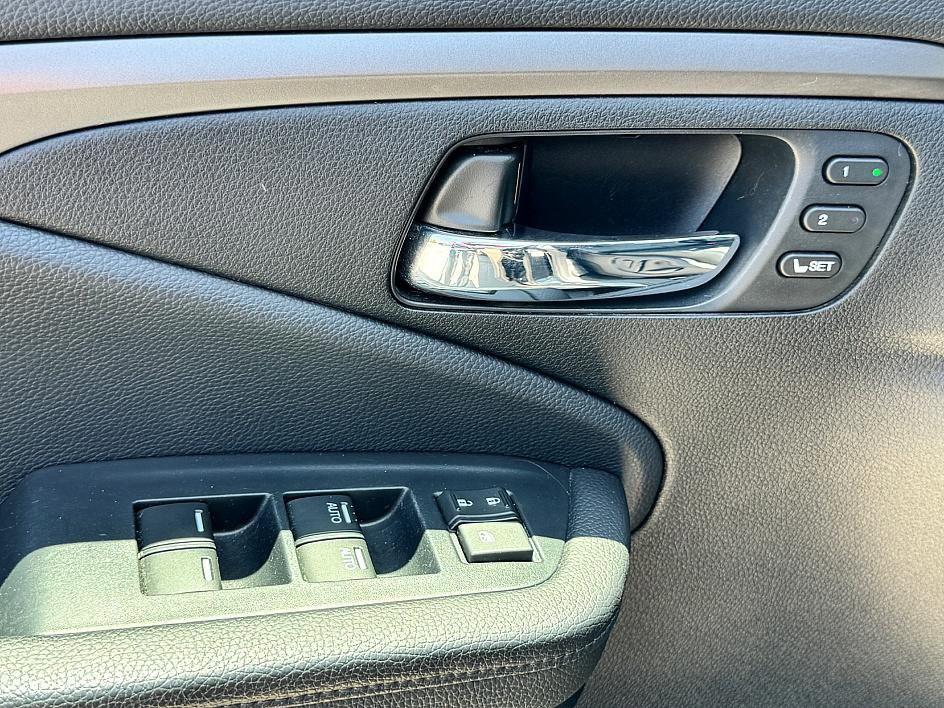 used 2021 Honda Pilot car, priced at $27,500