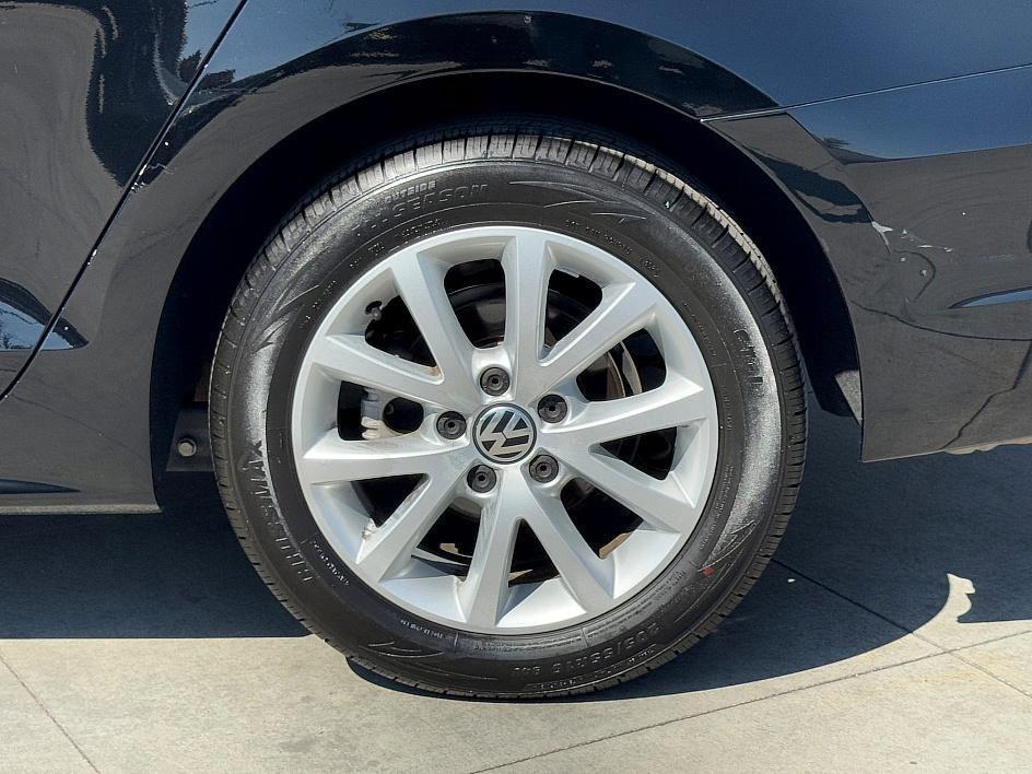 used 2013 Volkswagen Jetta car, priced at $5,900