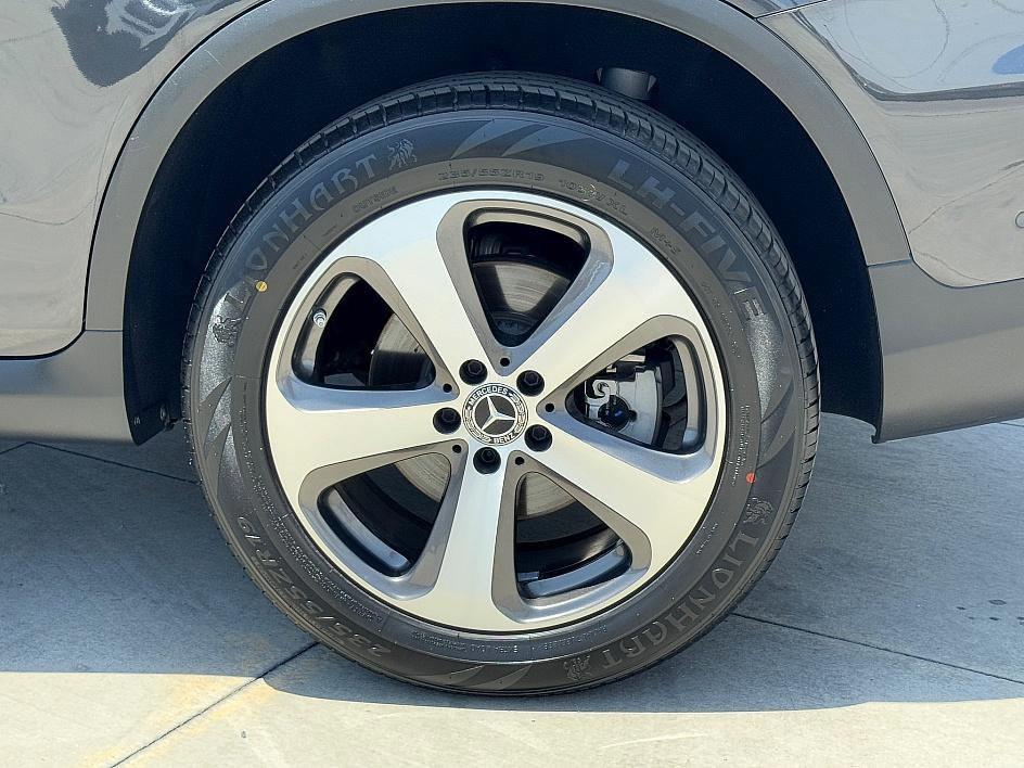 used 2022 Mercedes-Benz GLC 300 car, priced at $23,390