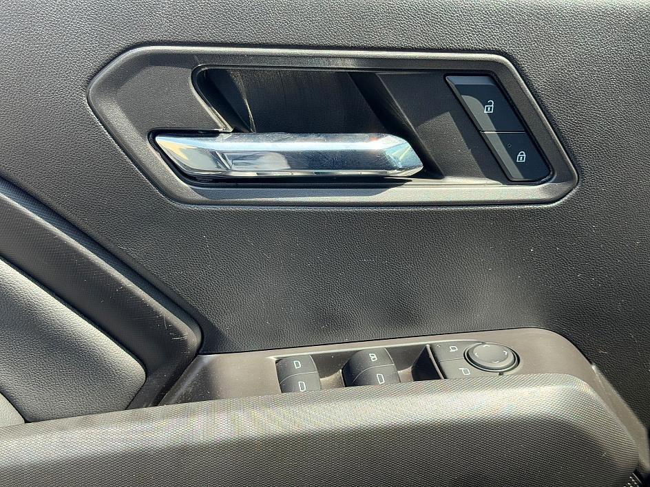 used 2024 GMC Canyon car, priced at $34,900