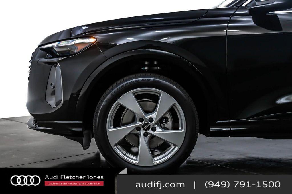 new 2025 Audi Q5 car, priced at $60,290