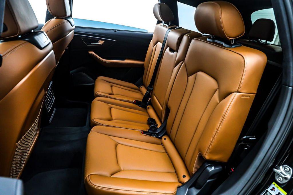 new 2025 Audi Q7 car, priced at $94,070