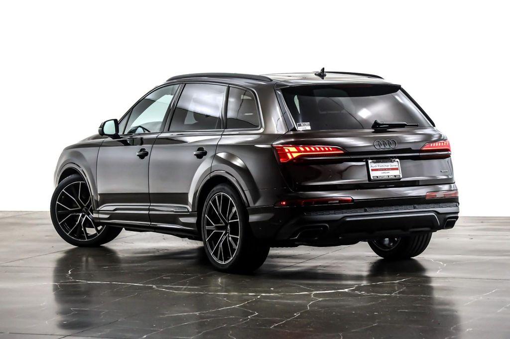 new 2025 Audi Q7 car, priced at $94,070