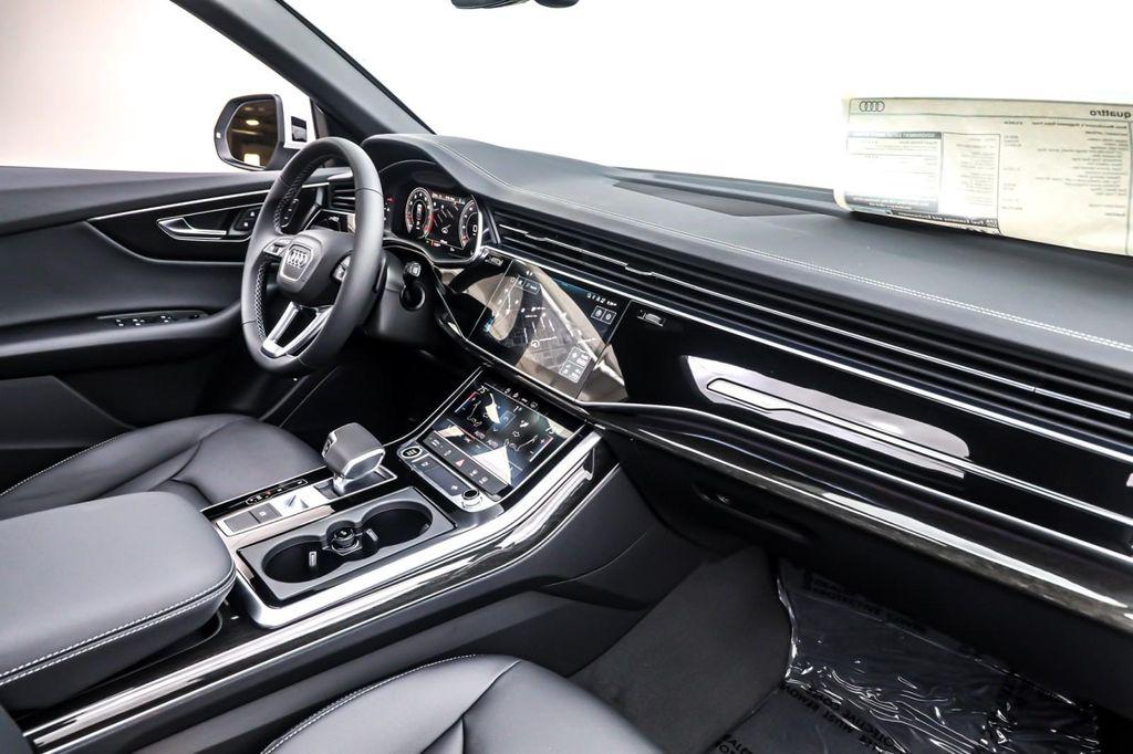 new 2025 Audi Q8 car, priced at $80,425