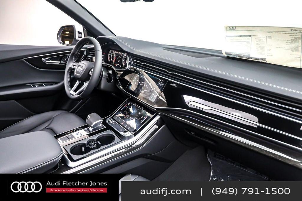 new 2025 Audi Q8 car, priced at $80,425
