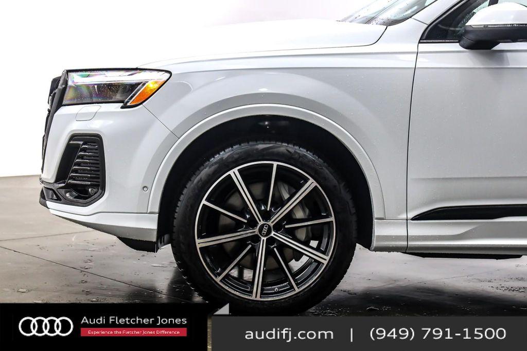 new 2026 Audi Q7 car, priced at $71,705