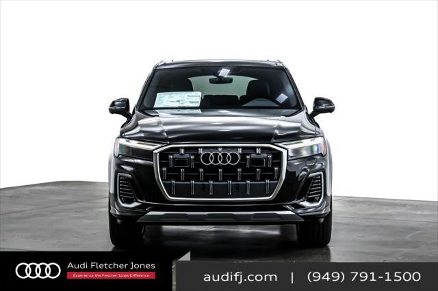 new 2025 Audi Q7 car, priced at $70,670