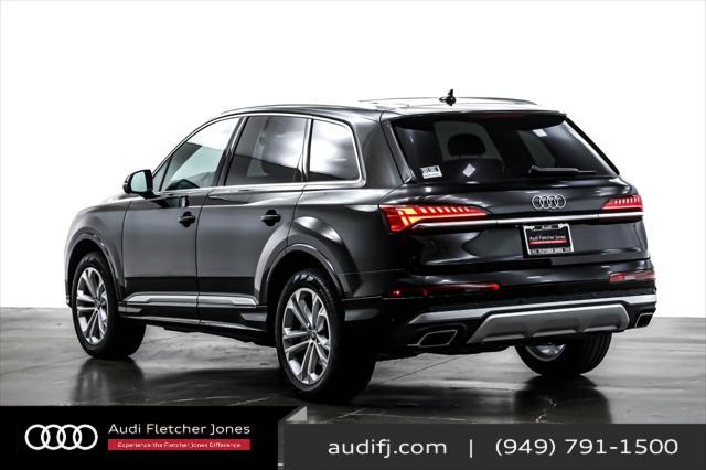 new 2025 Audi Q7 car, priced at $70,670