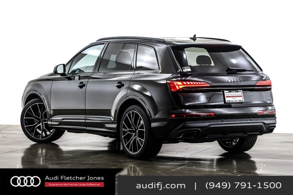 new 2025 Audi Q7 car, priced at $78,110
