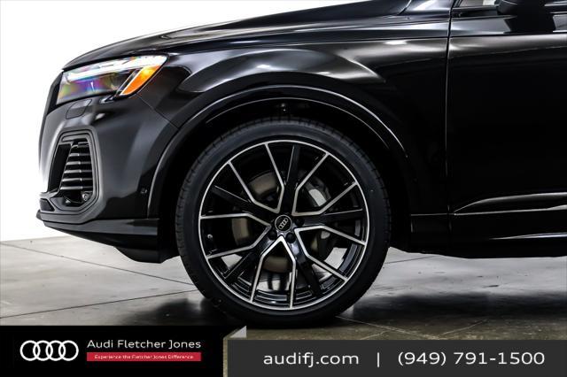 new 2025 Audi Q7 car, priced at $78,110