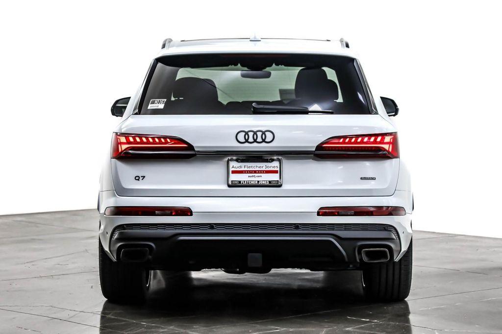 new 2025 Audi Q7 car, priced at $78,860