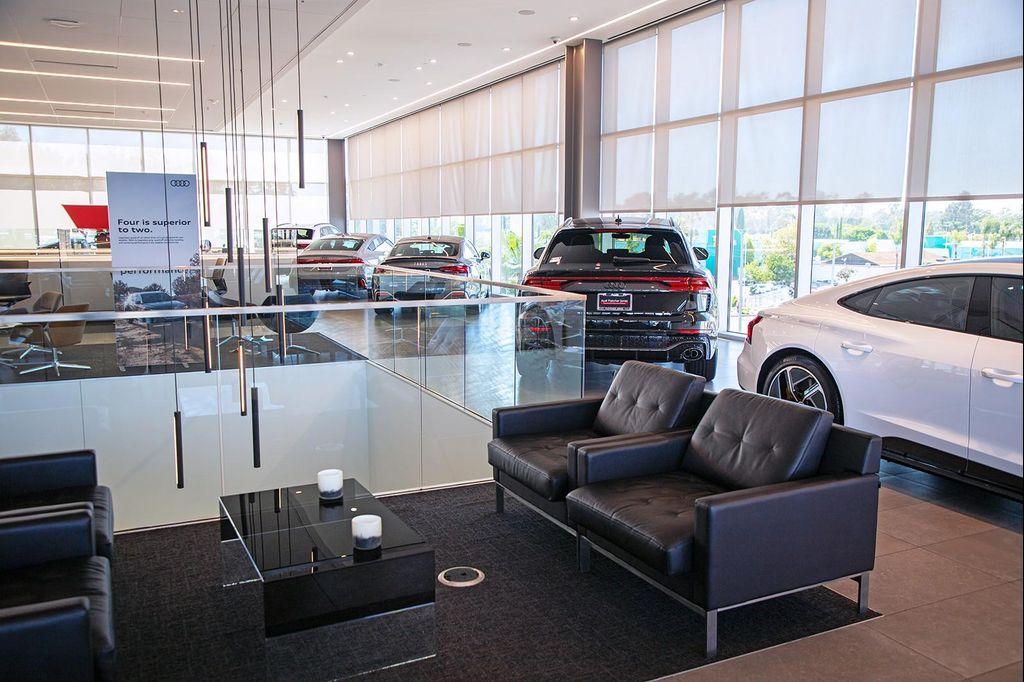 new 2025 Audi Q5 car, priced at $60,960