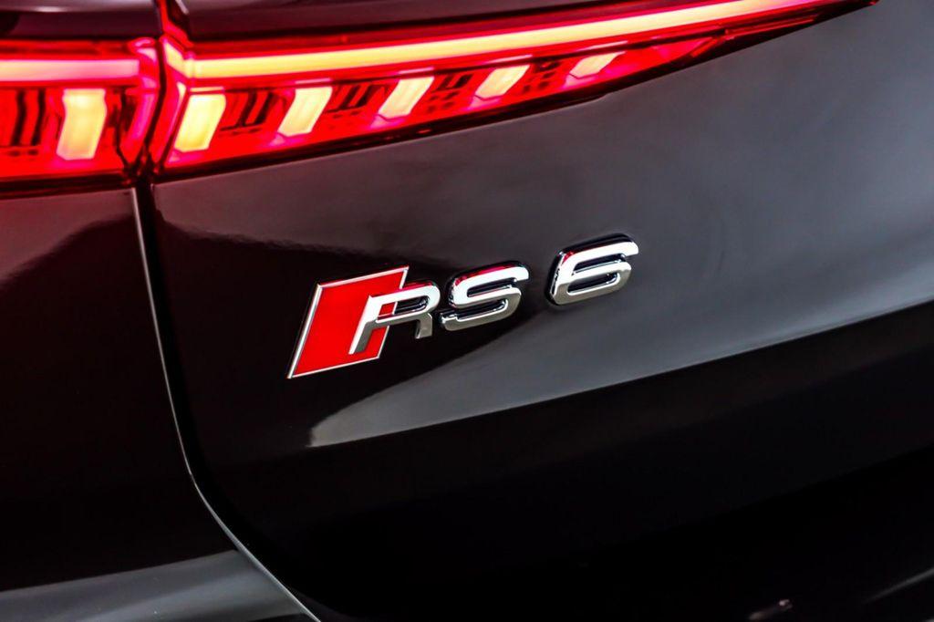 new 2025 Audi RS 6 Avant car, priced at $146,740