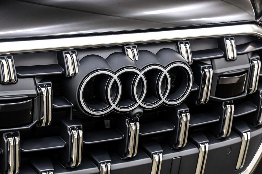 new 2025 Audi Q7 car, priced at $76,900