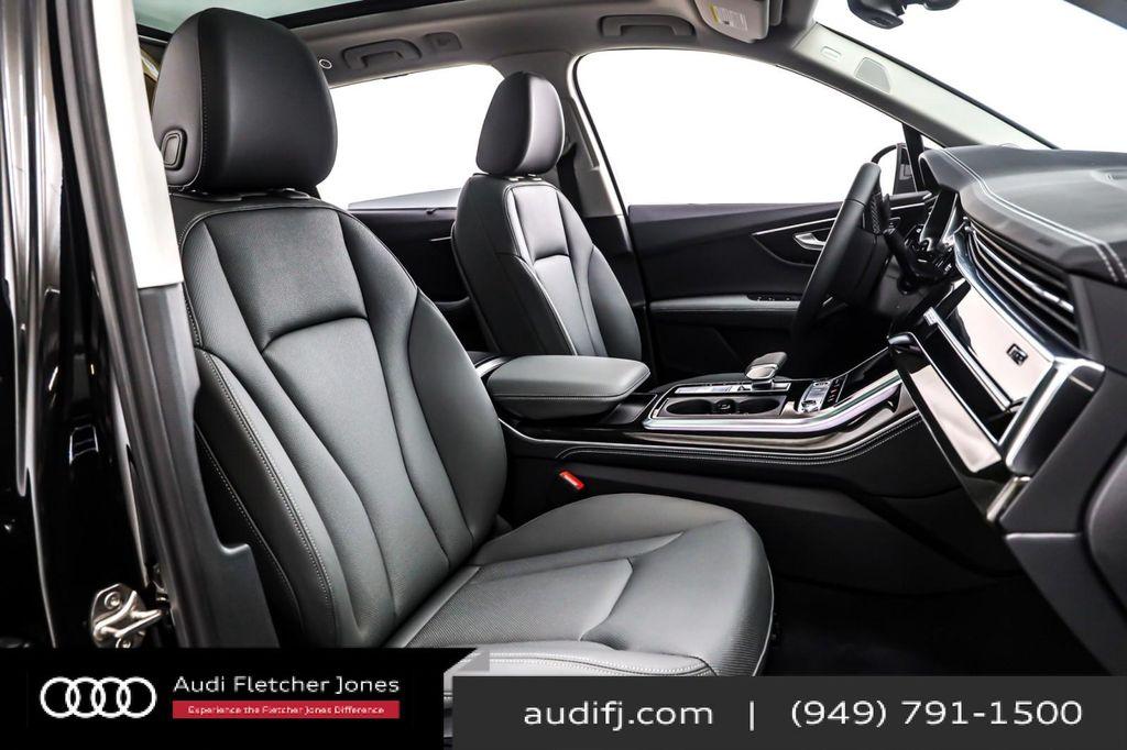 new 2025 Audi Q7 car, priced at $76,900