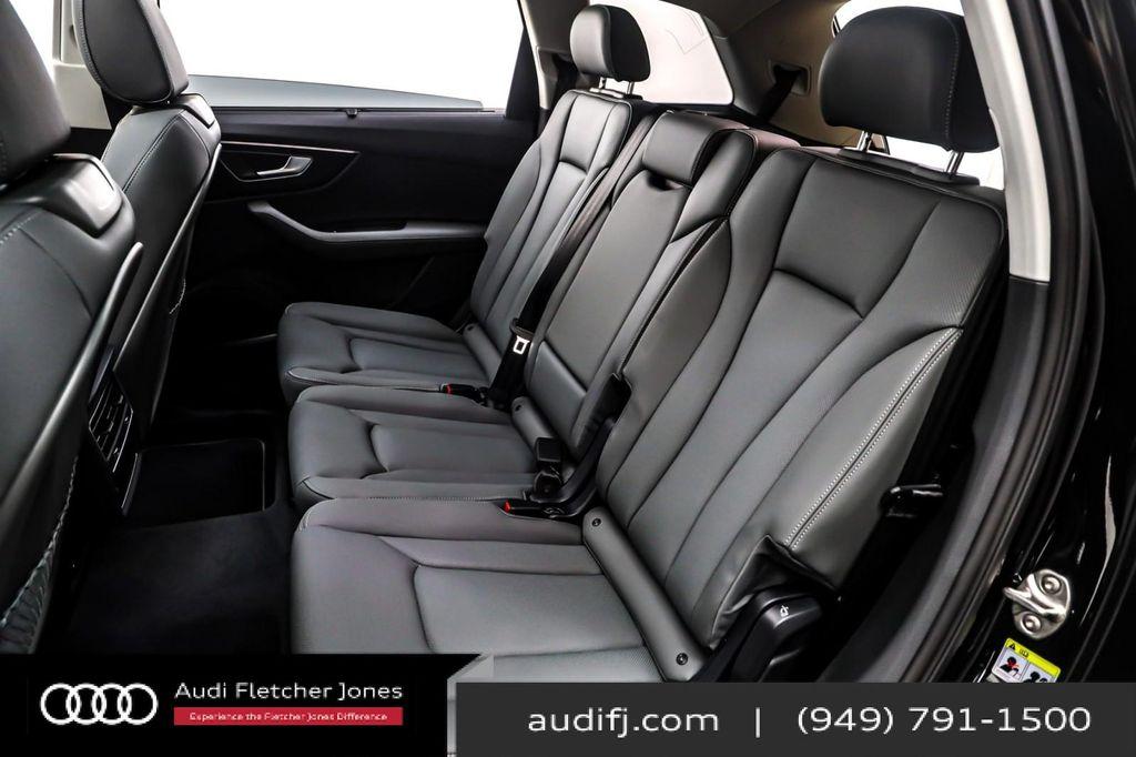 new 2025 Audi Q7 car, priced at $76,900