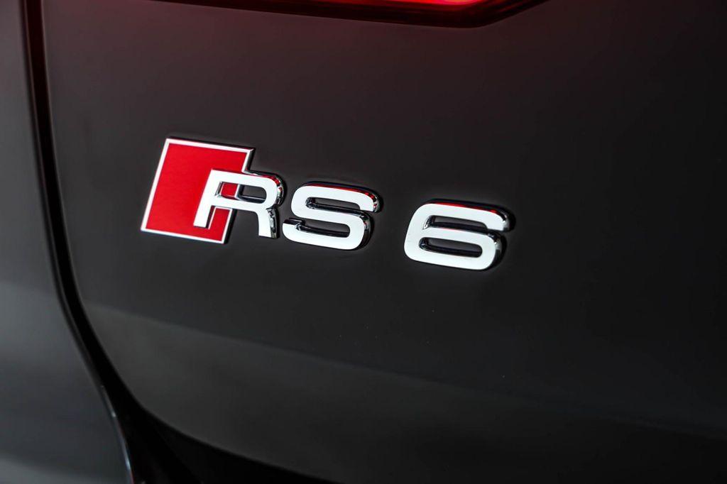 new 2025 Audi RS 6 Avant car, priced at $148,310