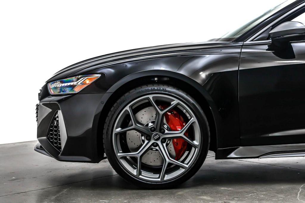 new 2025 Audi RS 6 Avant car, priced at $148,310