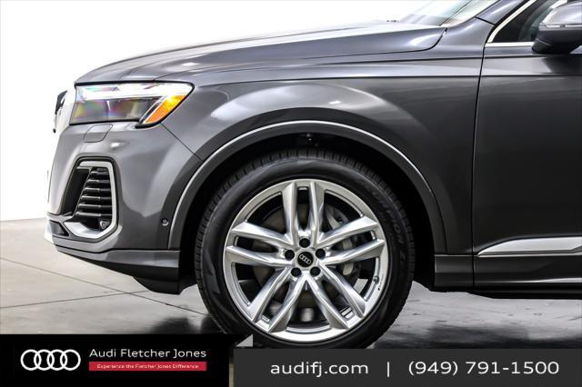new 2025 Audi Q7 car, priced at $76,170