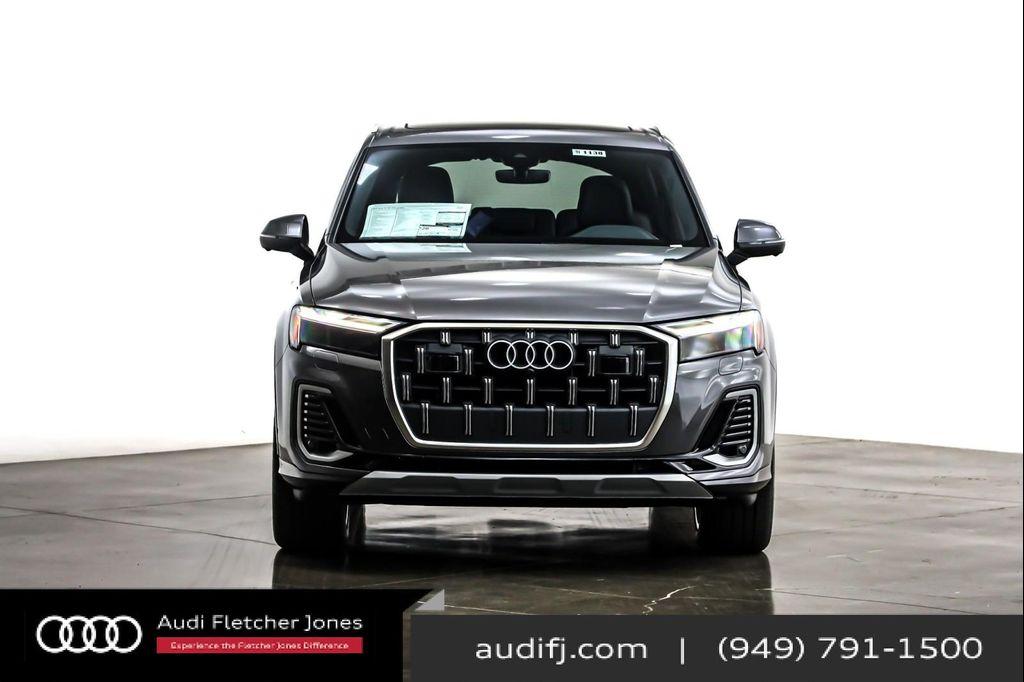 new 2025 Audi Q7 car, priced at $76,170