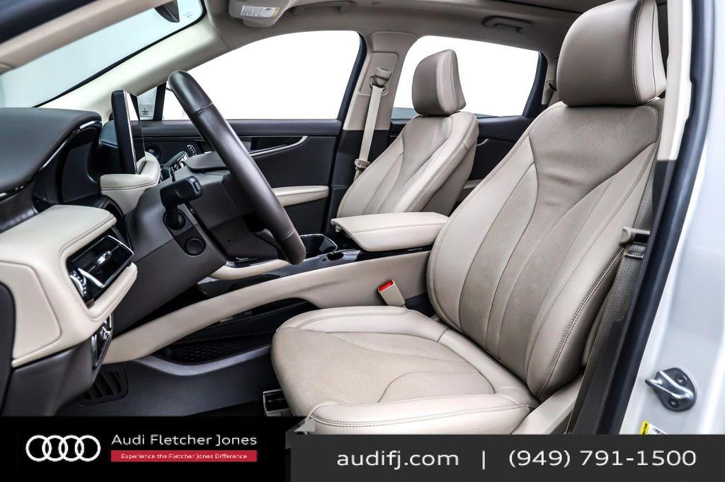 used 2023 Lincoln Nautilus car, priced at $42,894
