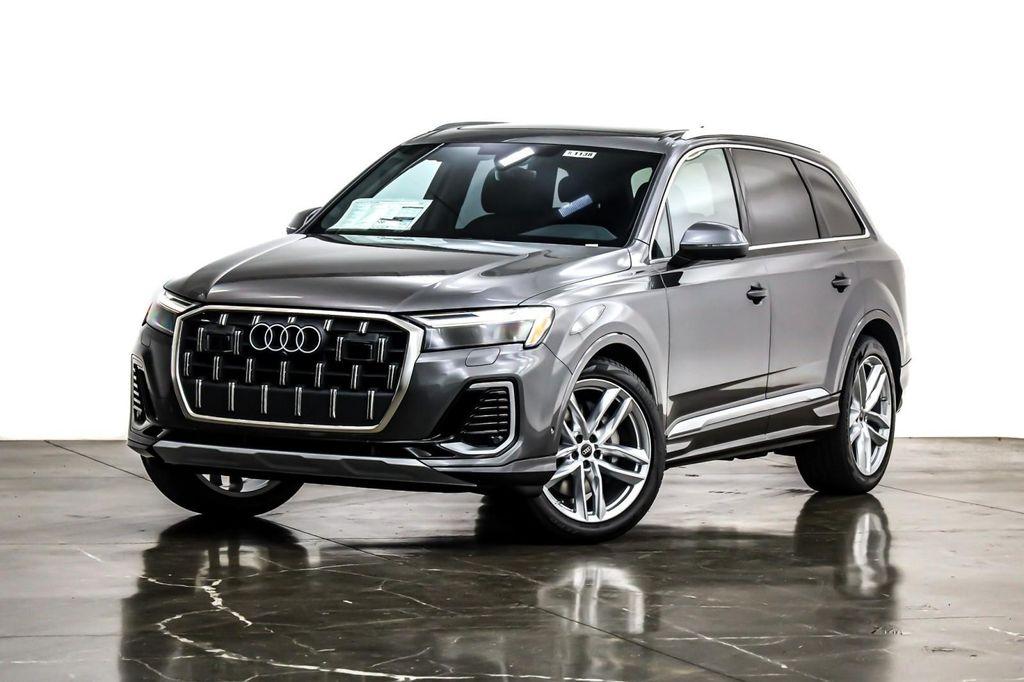 new 2025 Audi Q7 car, priced at $76,260