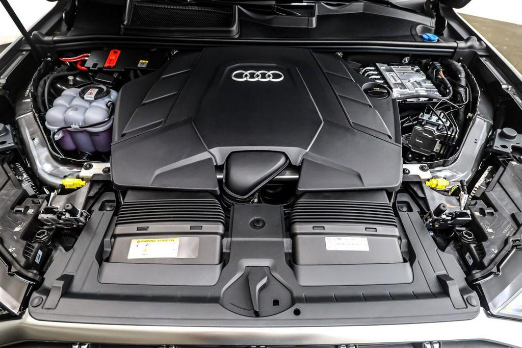new 2025 Audi Q7 car, priced at $76,260