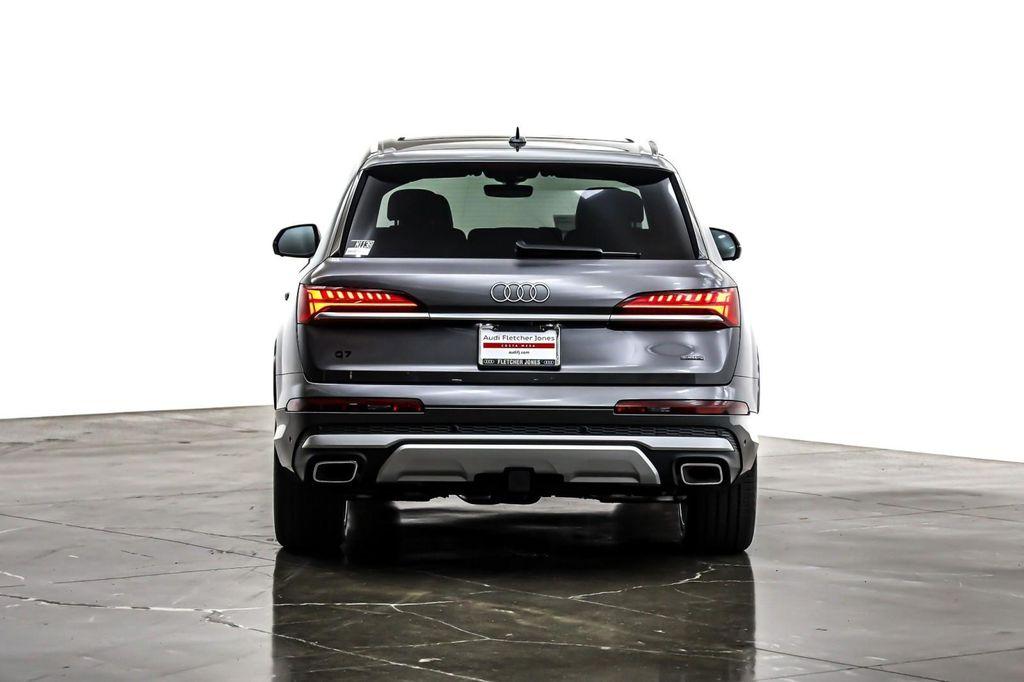 new 2025 Audi Q7 car, priced at $76,260