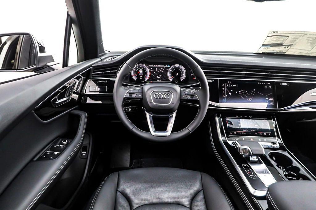 new 2025 Audi Q7 car, priced at $76,900