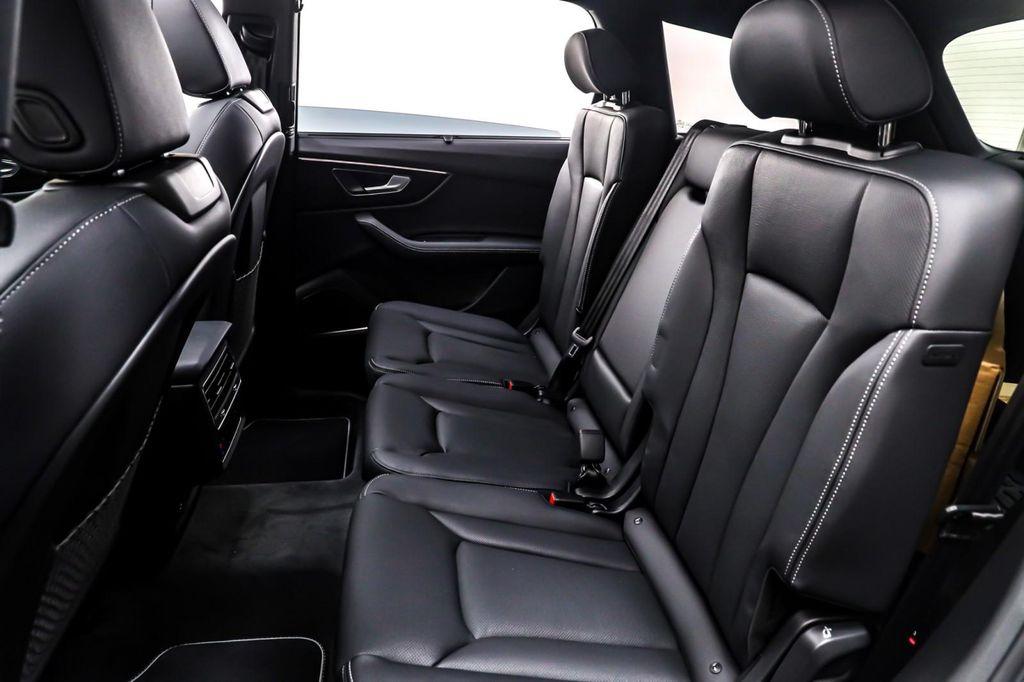 new 2025 Audi Q7 car, priced at $76,900