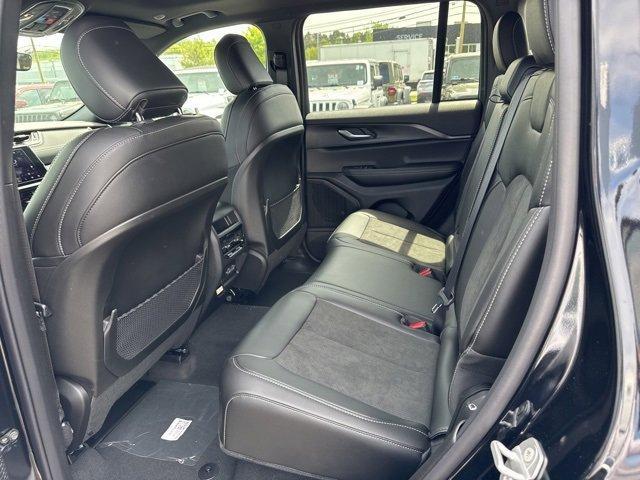 new 2025 Jeep Grand Cherokee car, priced at $44,705