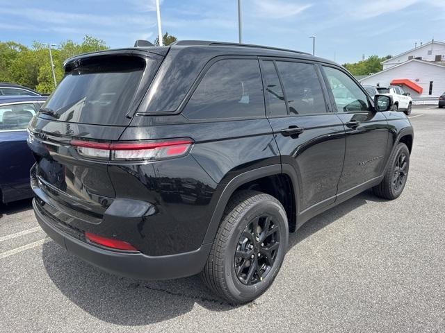 new 2025 Jeep Grand Cherokee car, priced at $41,205