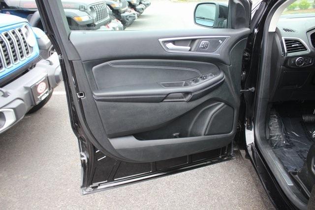 used 2022 Ford Edge car, priced at $30,235