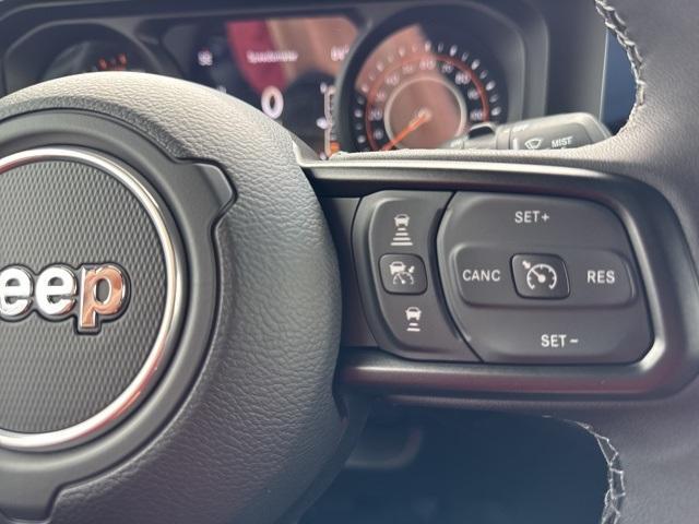 new 2025 Jeep Wrangler car, priced at $52,285