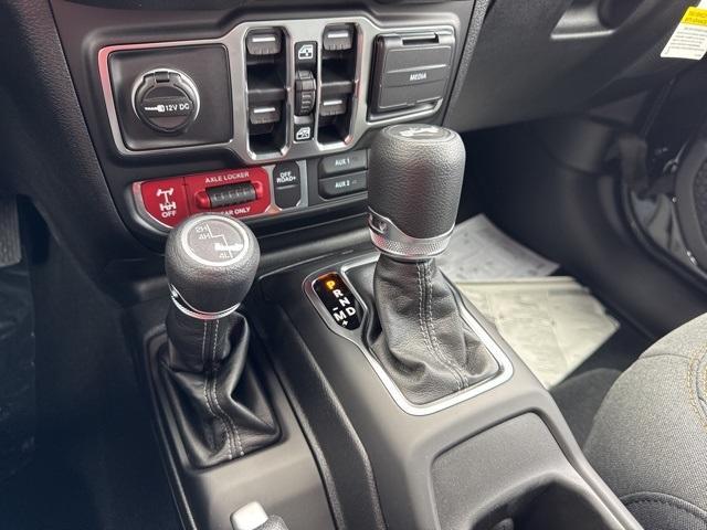 new 2025 Jeep Wrangler car, priced at $52,285