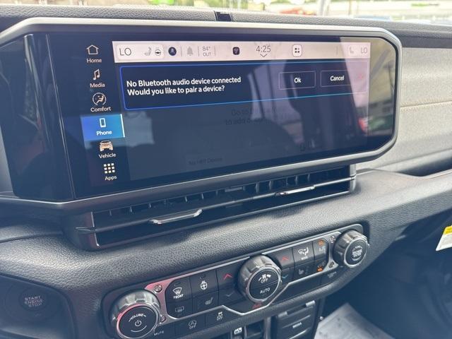 new 2025 Jeep Wrangler car, priced at $52,285