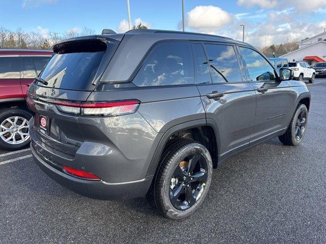 new 2025 Jeep Grand Cherokee car, priced at $50,035