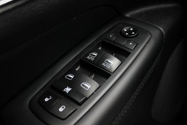 used 2021 Jeep Grand Cherokee car, priced at $27,899