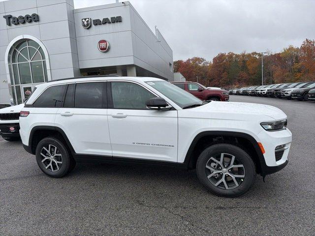 new 2025 Jeep Grand Cherokee car, priced at $46,844