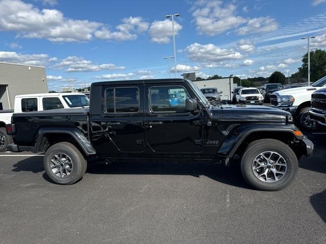 new 2024 Jeep Gladiator car, priced at $48,890