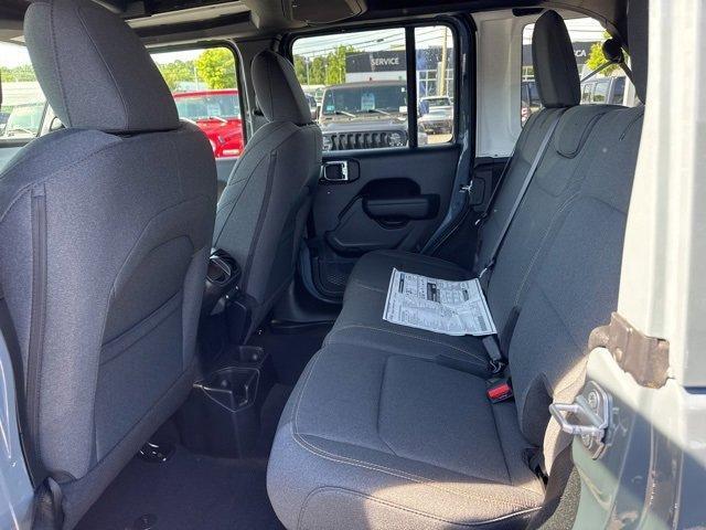 new 2025 Jeep Wrangler car, priced at $50,186