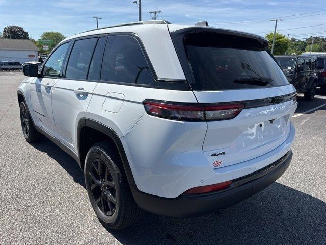 new 2025 Jeep Grand Cherokee car, priced at $43,110